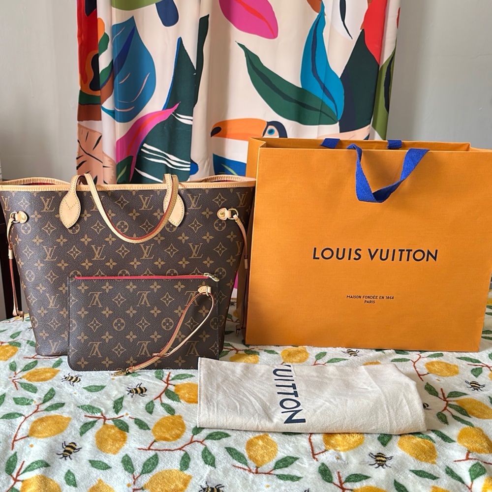 Louis Vuitton Neverfull MM monogram WITH POUCH and organizer insert AUTHENTIC
